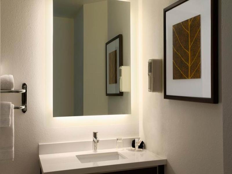 Mainstay Northbrook Hotel 3*